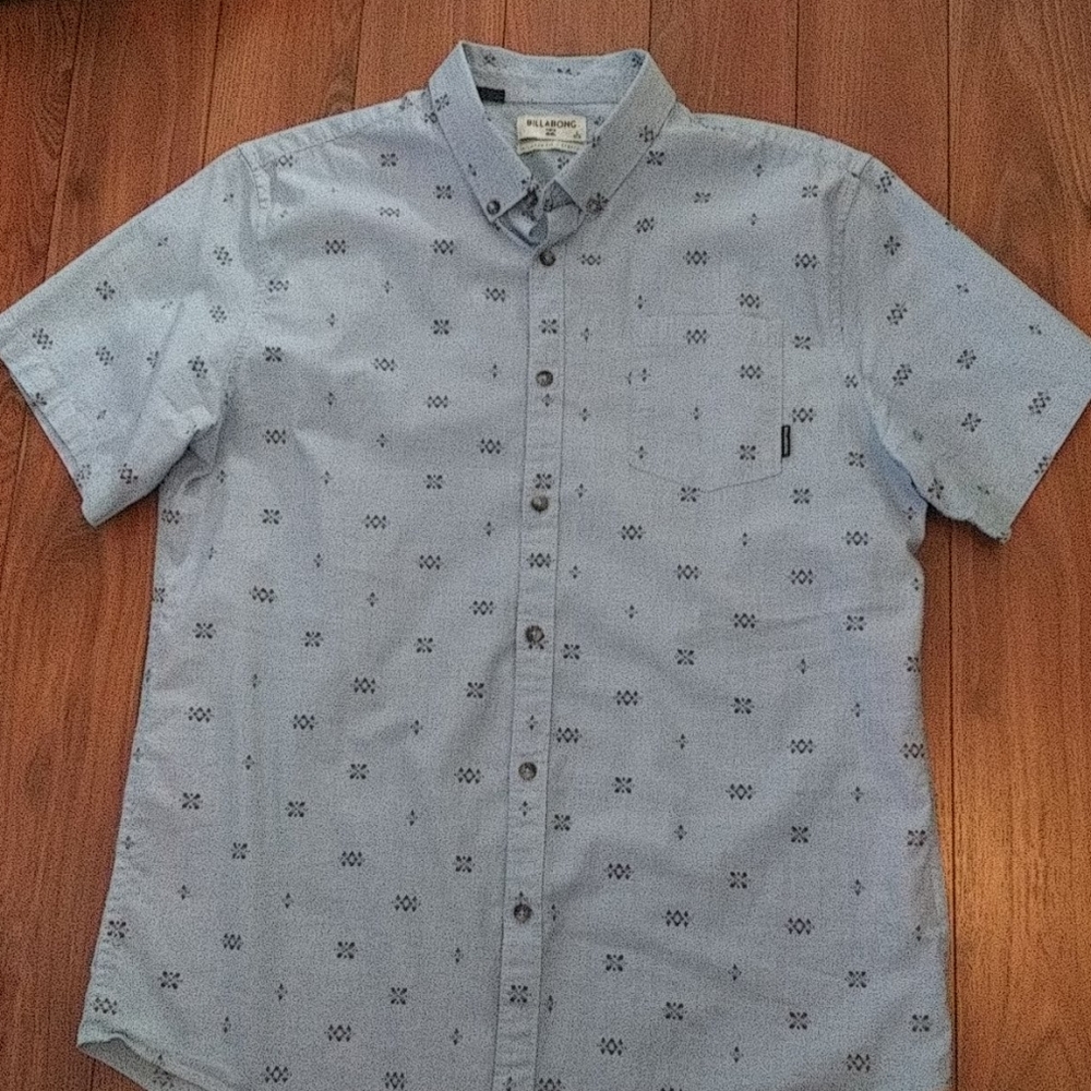 Billabong Button down shirt